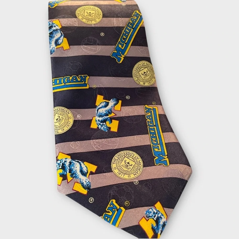 Wembley University of Michigan Wolverines Silk‎ Maize Blue Necktie Collegiate